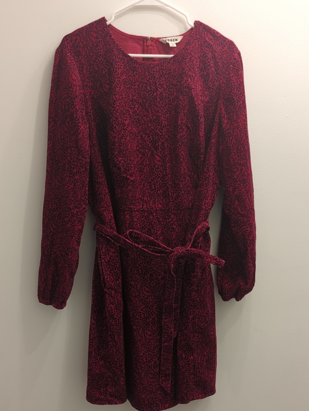 Boden Women's Cranberry Corduroy Dress with Navy Vine Print, US 16/18R